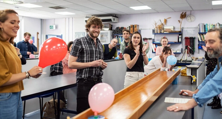 Instructor providing example of science pedagogy during a teaching seminar for PGCE students.