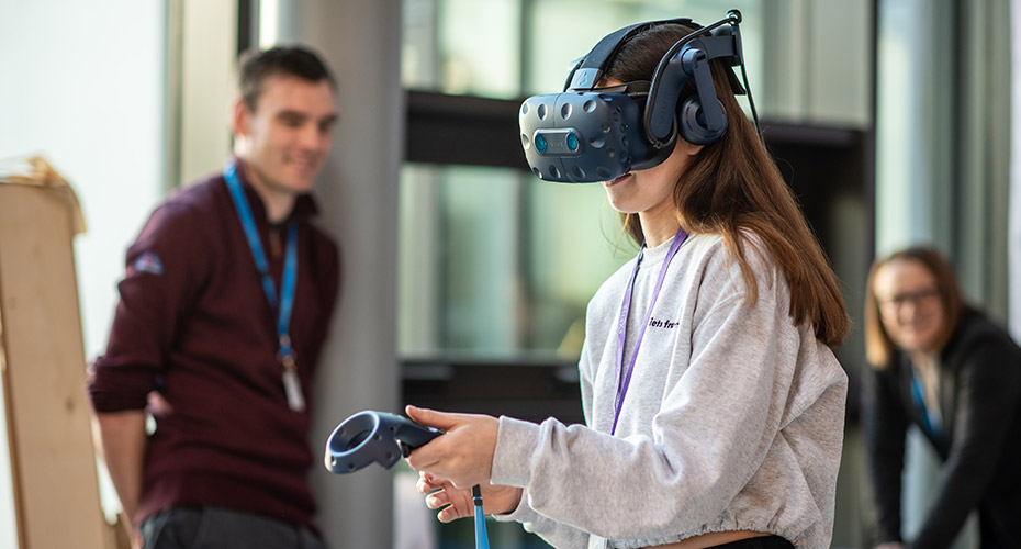 A student uses virtual reality headset